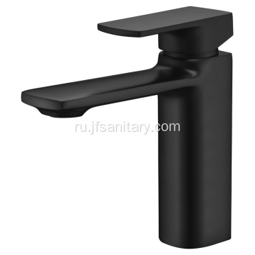Латунный кран ванной комнаты с черным цветом